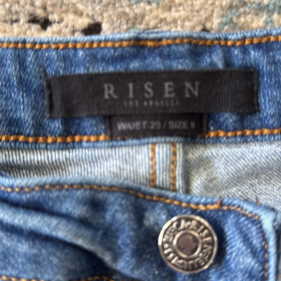 Risen distressed Jean
Size 29 - Picture 3 of 4